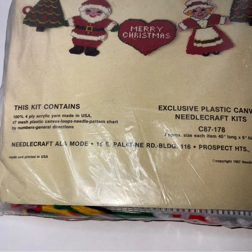 Needlepoint by Numbers vintage 1987 Xmas garland Santa Mrs. Clause Xmas trees